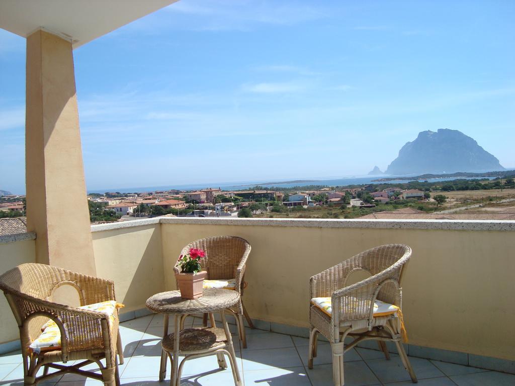 Case Vacanza Rosa Porto San Paolo  Ngoại thất bức ảnh