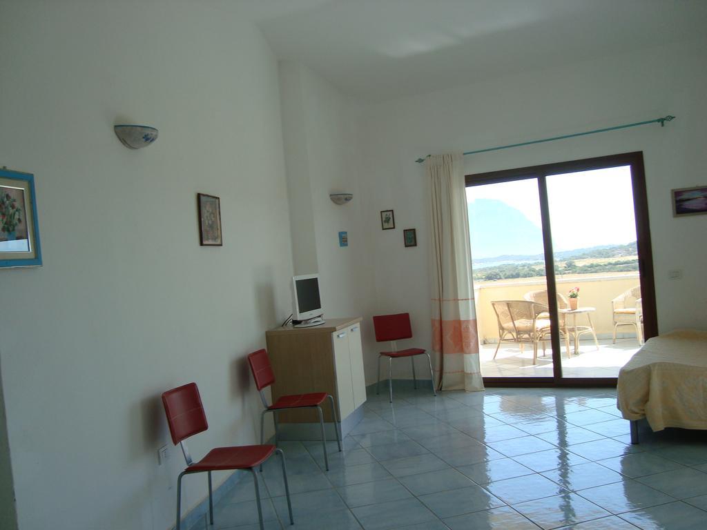 Case Vacanza Rosa Porto San Paolo  Ngoại thất bức ảnh