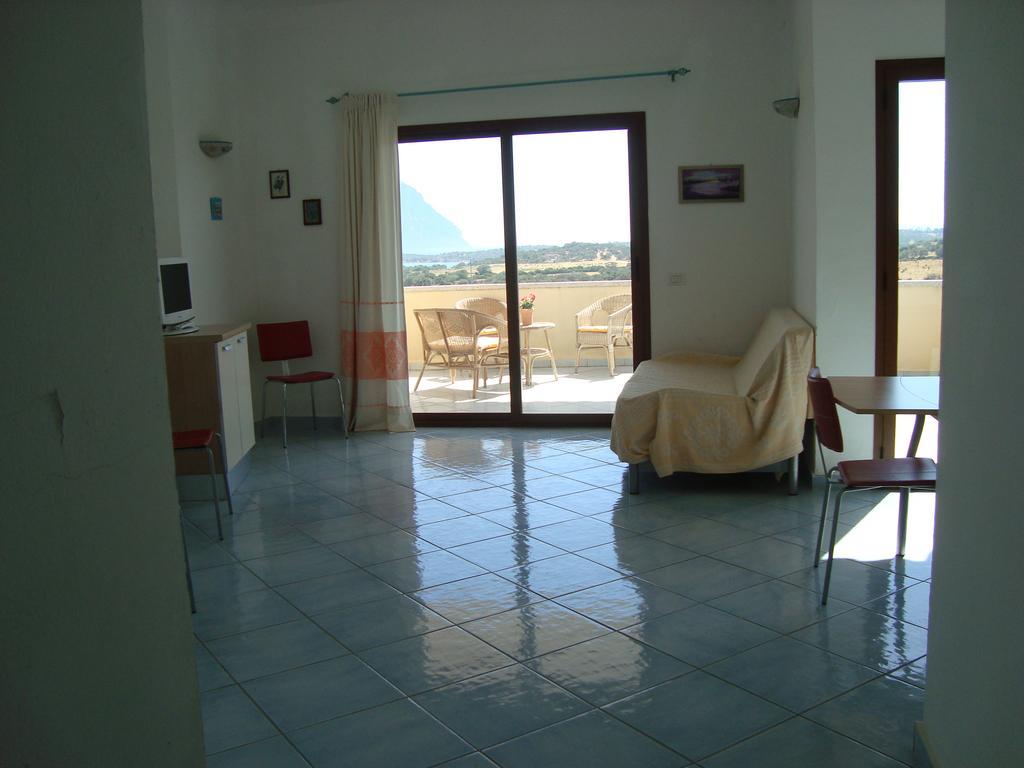 Case Vacanza Rosa Porto San Paolo  Ngoại thất bức ảnh