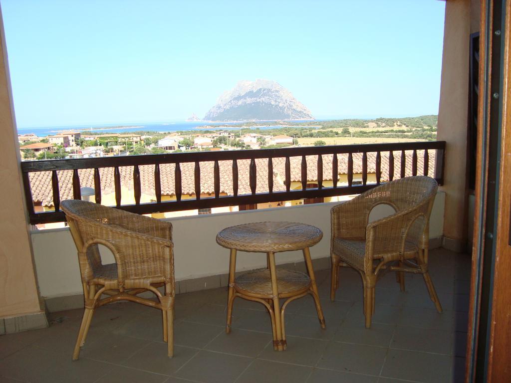 Case Vacanza Rosa Porto San Paolo  Ngoại thất bức ảnh
