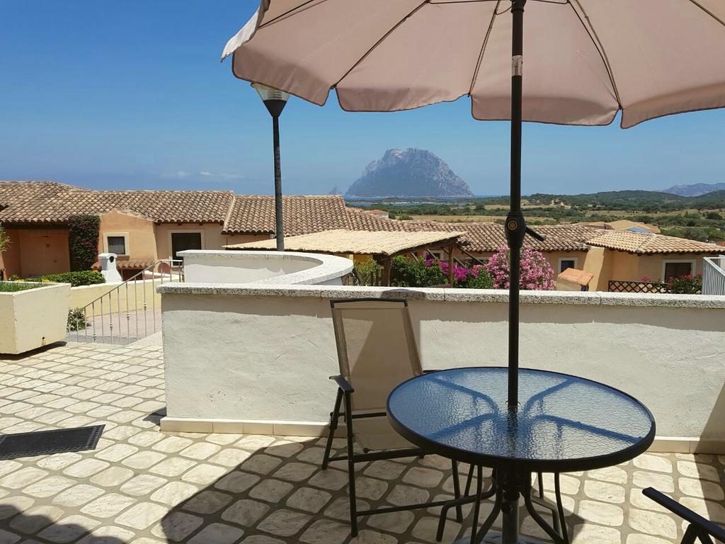 Case Vacanza Rosa Porto San Paolo  Ngoại thất bức ảnh